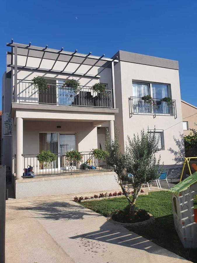Apartments Mena Bibinje Εξωτερικό φωτογραφία